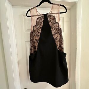 BCBG MAXAZRIA dress nude/lace dress